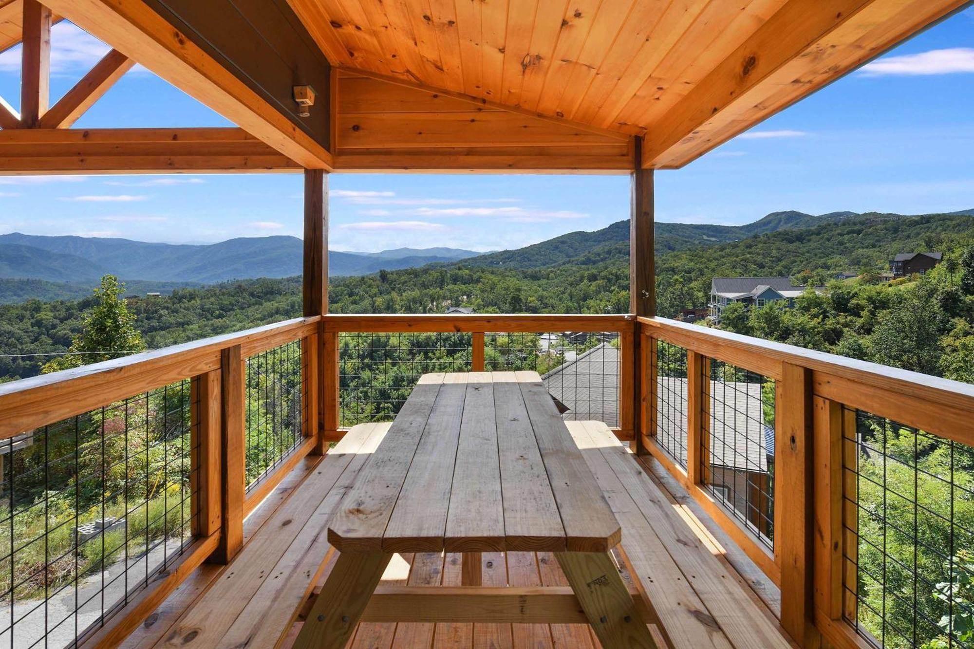 Big Bear Shack - Handicap Accessible & Dog Friendly Gatlinburg Exterior photo